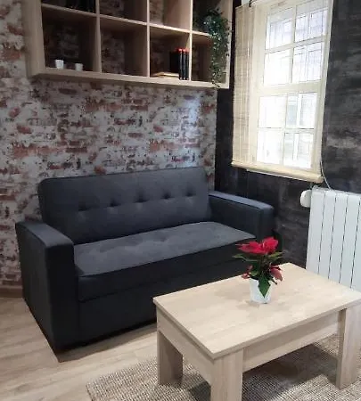 Apartamento En Pleno Casco Historico De * Vigo